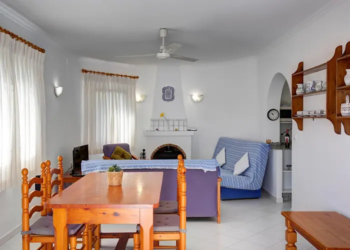 Paloma Villa